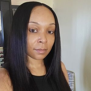 Meet your Posher, Ebony